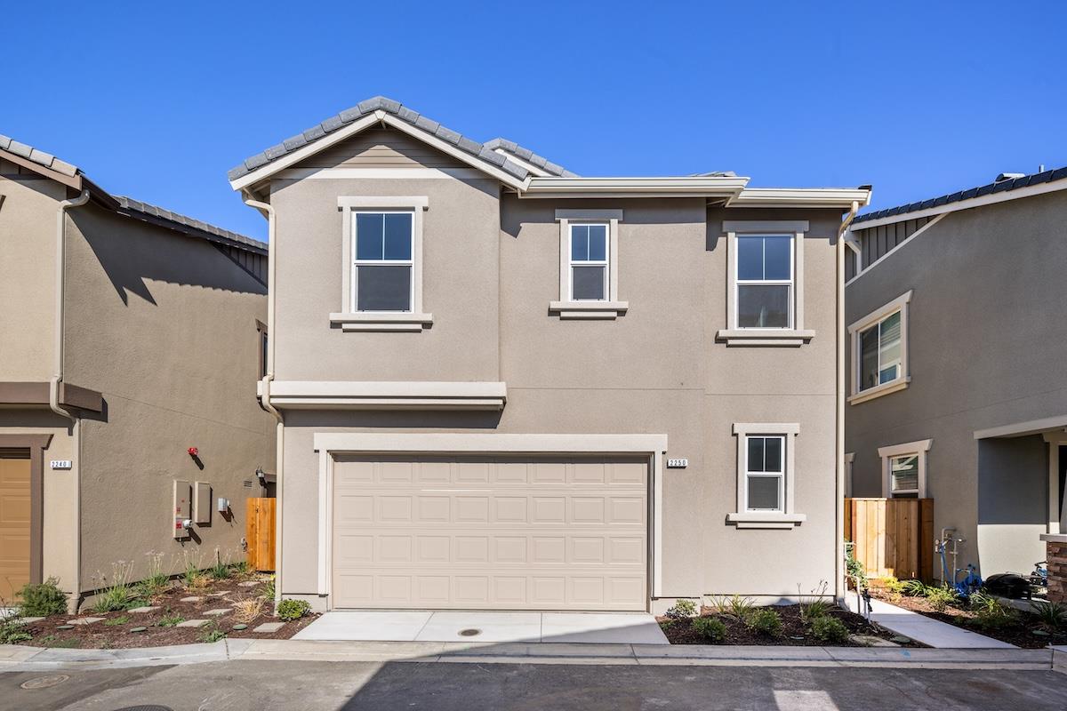 Front Image Thumbnail for ML82030686