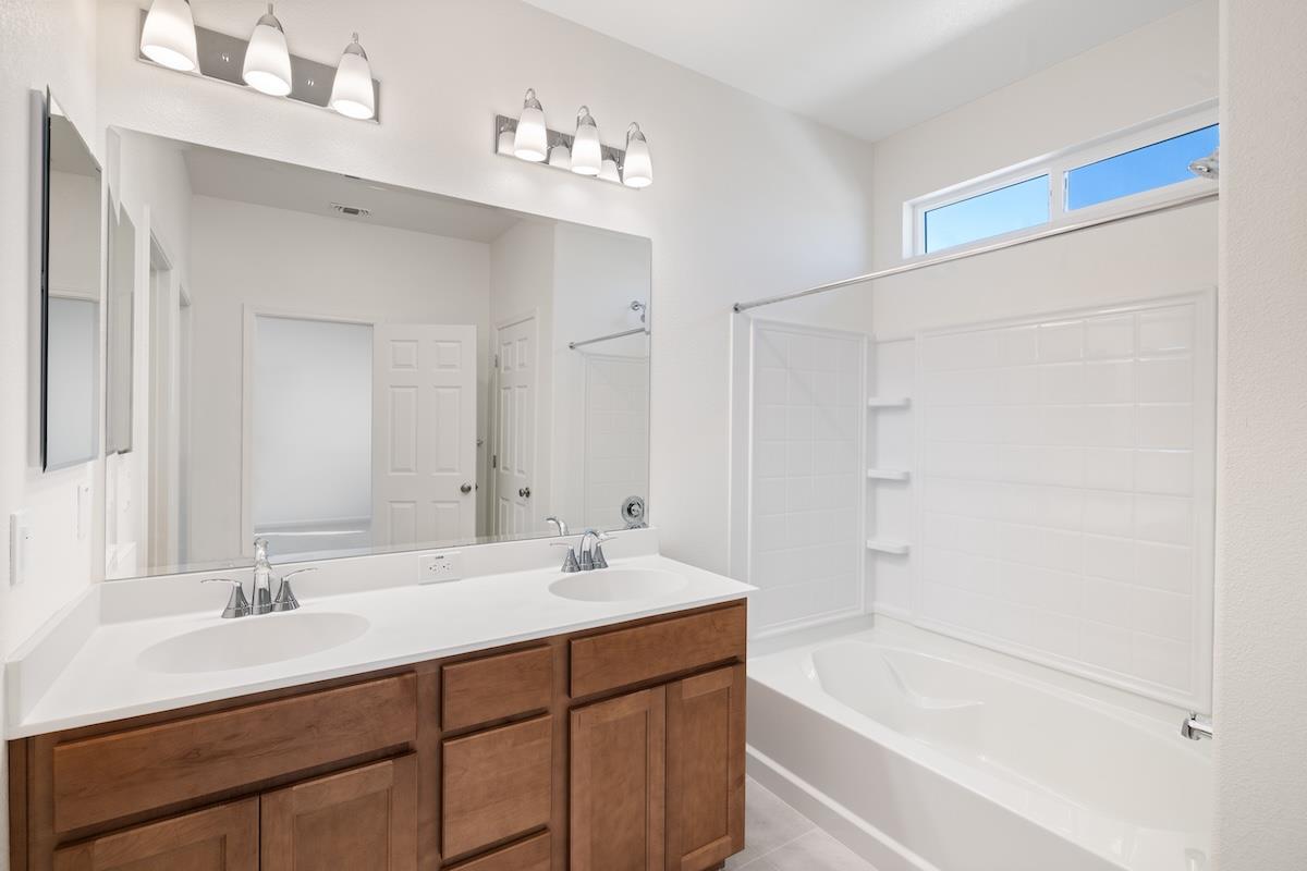 Detail Gallery Image 18 of 27 For 2250 Gladiola Dr, Hollister,  CA 95023 - 3 Beds | 2/1 Baths