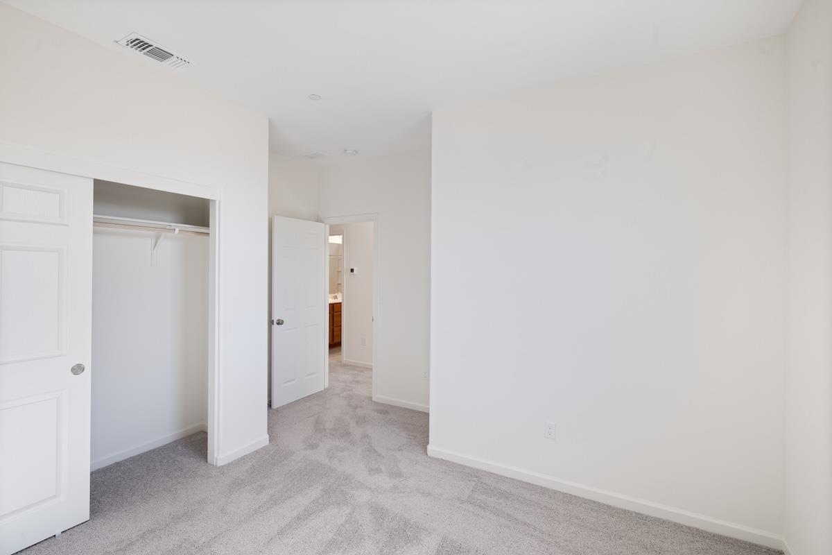 Detail Gallery Image 20 of 27 For 2250 Gladiola Dr, Hollister,  CA 95023 - 3 Beds | 2/1 Baths