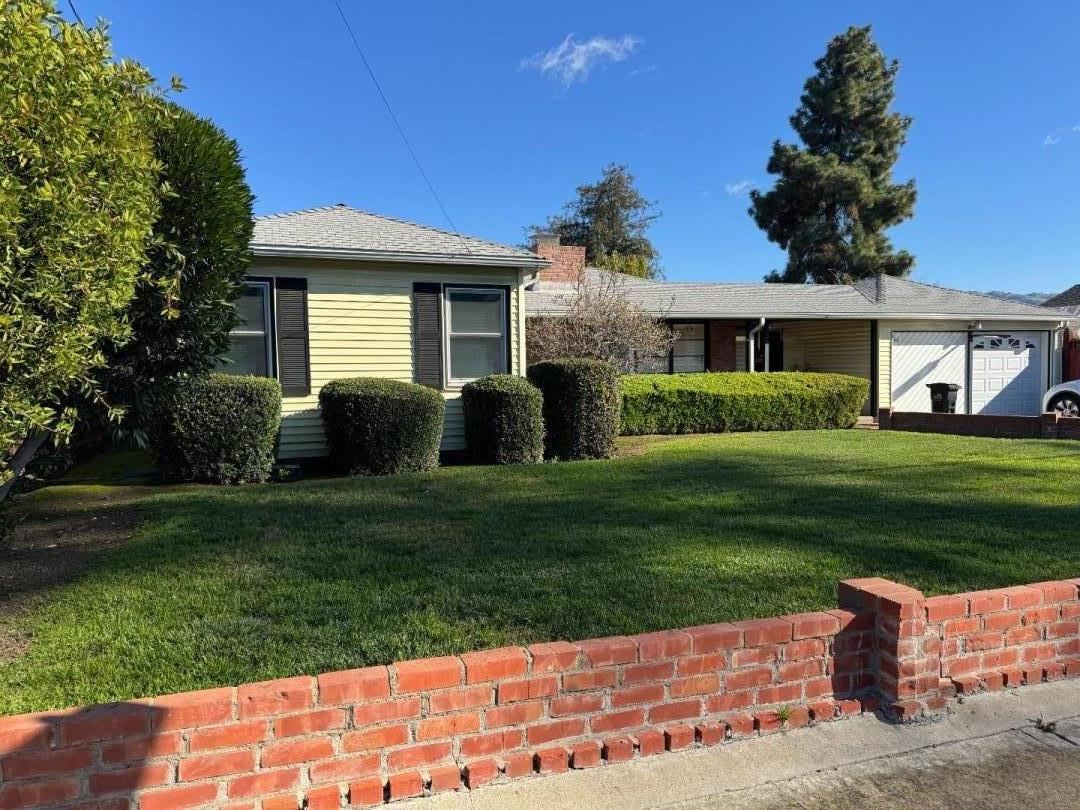 Detail Gallery Image 6 of 15 For 366 Doris Ave, San Jose,  CA 95127 - 2 Beds | 1 Baths