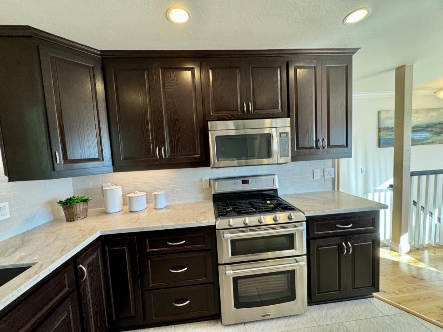 Detail Gallery Image 11 of 42 For 25400 Radonich Rd, Los Gatos,  CA 95033 - 3 Beds | 2/1 Baths