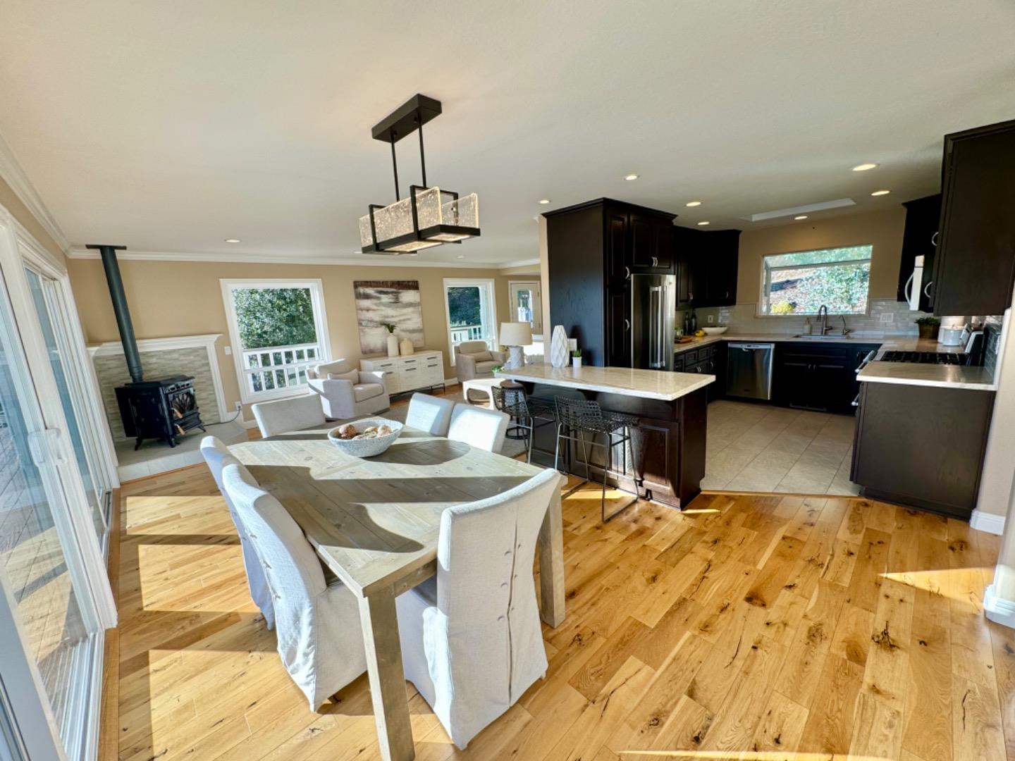 Detail Gallery Image 13 of 42 For 25400 Radonich Rd, Los Gatos,  CA 95033 - 3 Beds | 2/1 Baths