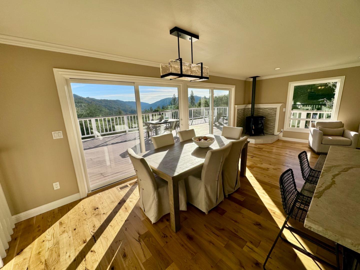 Detail Gallery Image 14 of 42 For 25400 Radonich Rd, Los Gatos,  CA 95033 - 3 Beds | 2/1 Baths