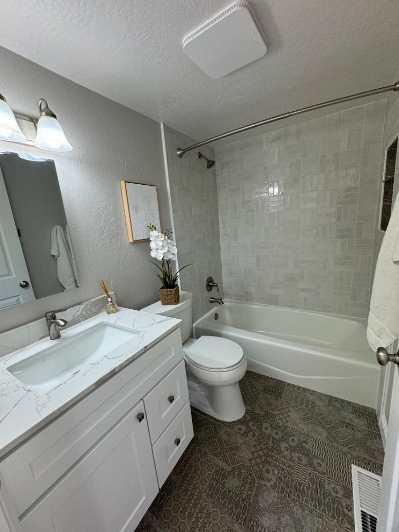 Detail Gallery Image 32 of 42 For 25400 Radonich Rd, Los Gatos,  CA 95033 - 3 Beds | 2/1 Baths