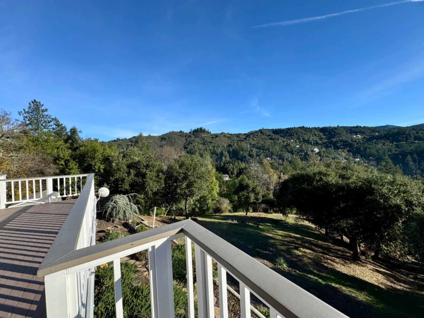 Detail Gallery Image 4 of 42 For 25400 Radonich Rd, Los Gatos,  CA 95033 - 3 Beds | 2/1 Baths