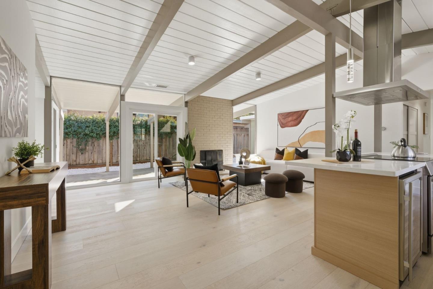 Detail Gallery Image 13 of 44 For 1622 Eleanor Dr, San Mateo,  CA 94402 - 4 Beds | 2 Baths