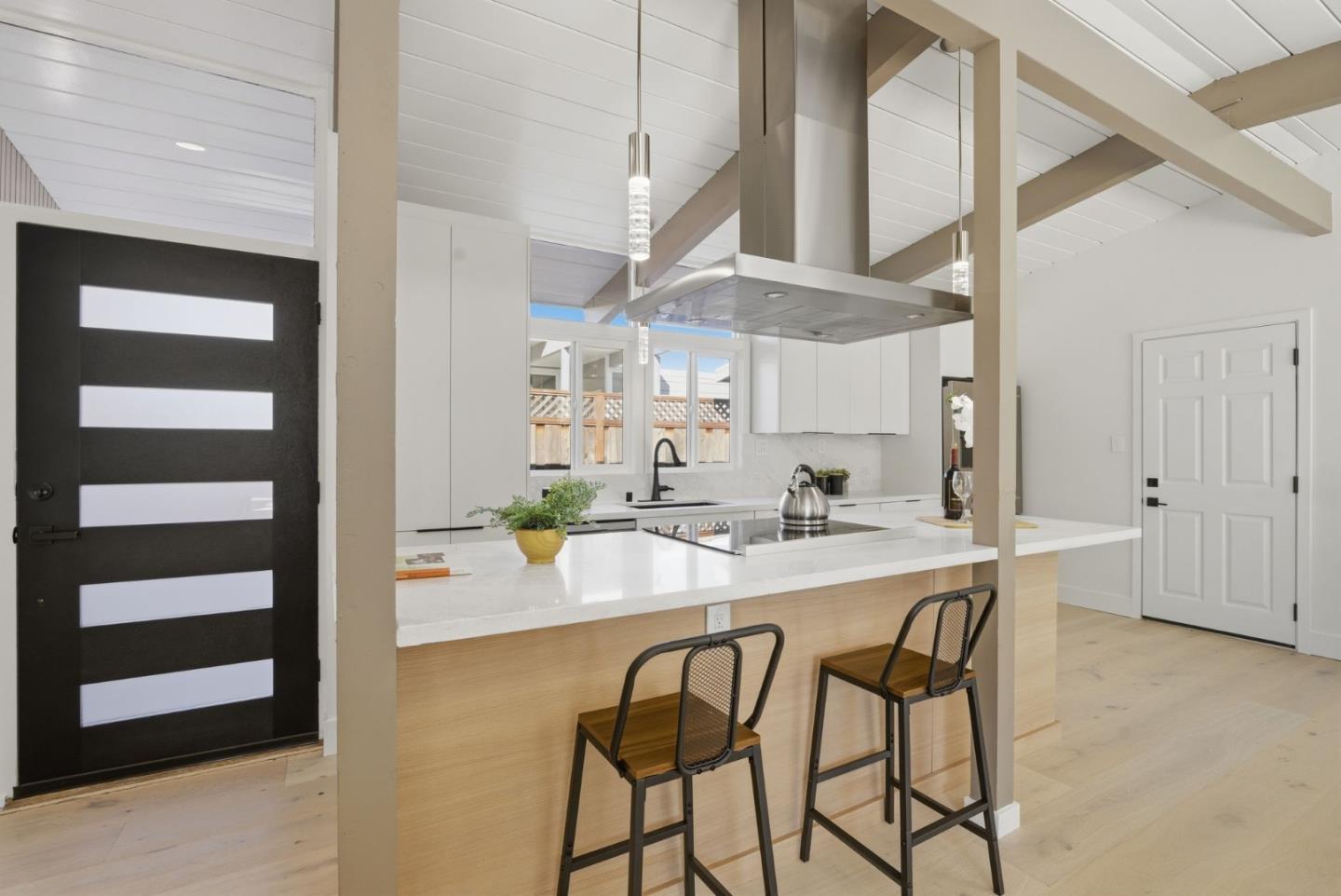 Detail Gallery Image 18 of 44 For 1622 Eleanor Dr, San Mateo,  CA 94402 - 4 Beds | 2 Baths