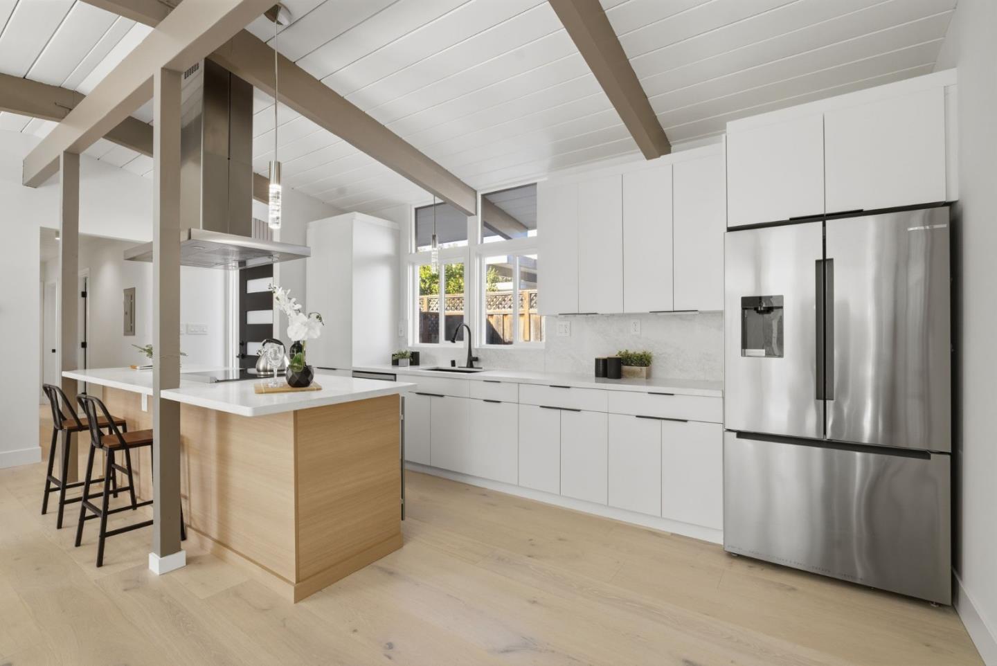 Detail Gallery Image 19 of 44 For 1622 Eleanor Dr, San Mateo,  CA 94402 - 4 Beds | 2 Baths