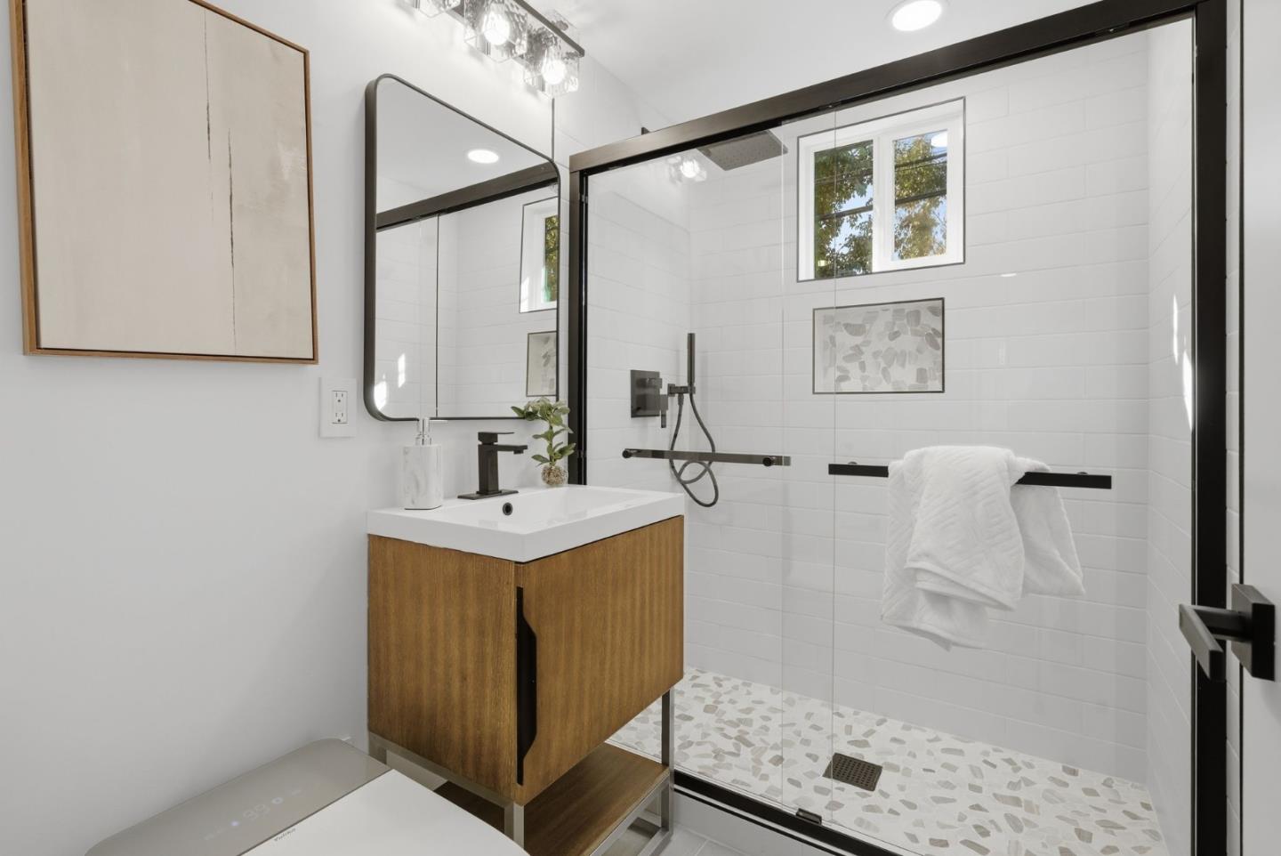 Detail Gallery Image 33 of 44 For 1622 Eleanor Dr, San Mateo,  CA 94402 - 4 Beds | 2 Baths