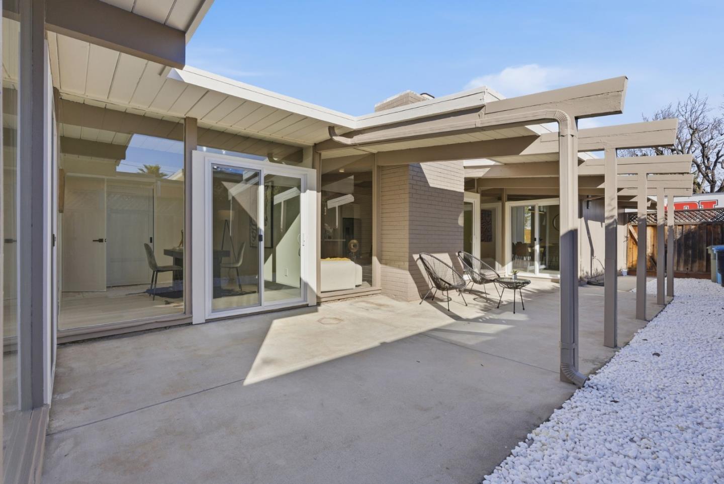 Detail Gallery Image 42 of 44 For 1622 Eleanor Dr, San Mateo,  CA 94402 - 4 Beds | 2 Baths