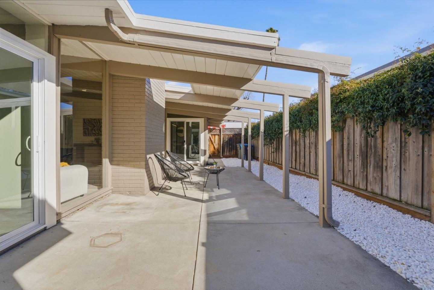 Detail Gallery Image 43 of 44 For 1622 Eleanor Dr, San Mateo,  CA 94402 - 4 Beds | 2 Baths