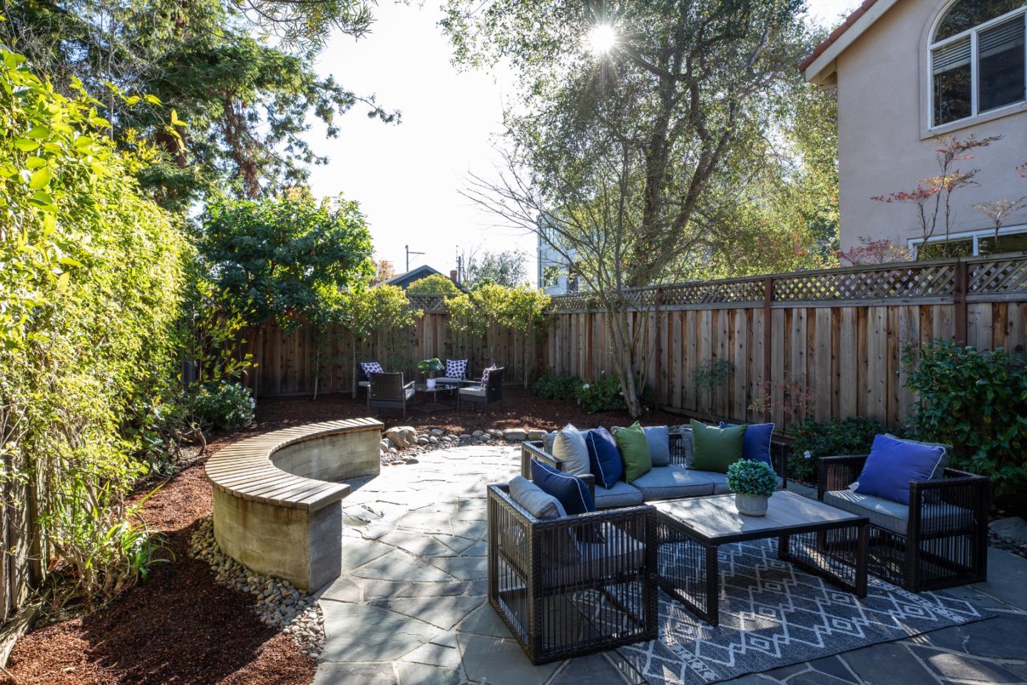 Detail Gallery Image 17 of 18 For 719 Elizabeth Ln, Menlo Park,  CA 94025 - 2 Beds | 2/1 Baths