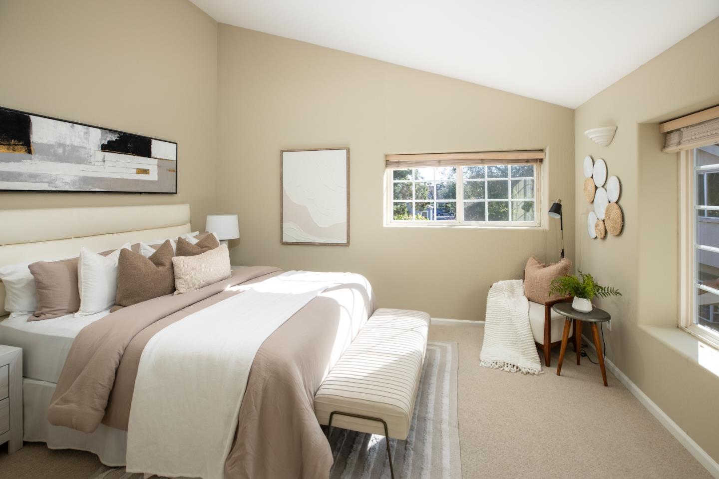 Detail Gallery Image 9 of 18 For 719 Elizabeth Ln, Menlo Park,  CA 94025 - 2 Beds | 2/1 Baths