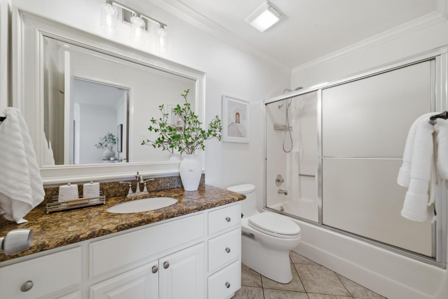 Detail Gallery Image 20 of 38 For 320 Peninsula Ave #409,  San Mateo,  CA 94401 - 2 Beds | 2 Baths