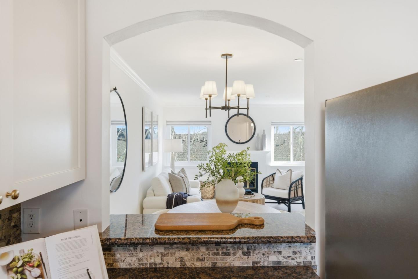 Detail Gallery Image 7 of 38 For 320 Peninsula Ave #409,  San Mateo,  CA 94401 - 2 Beds | 2 Baths