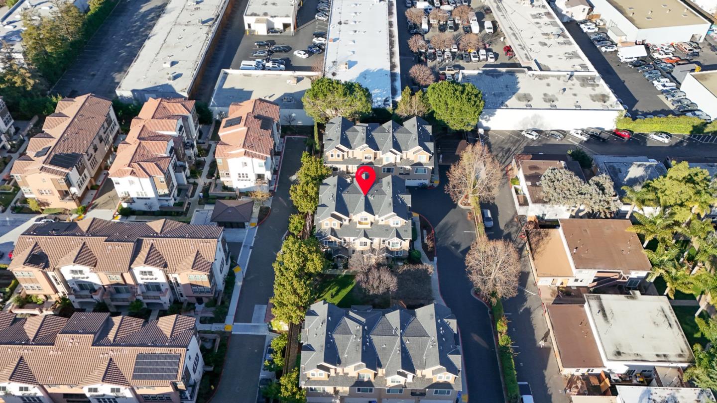 Detail Gallery Image 2 of 53 For 2219 Woodberry Ln, Mountain View,  CA 94043 - 3 Beds | 2/1 Baths