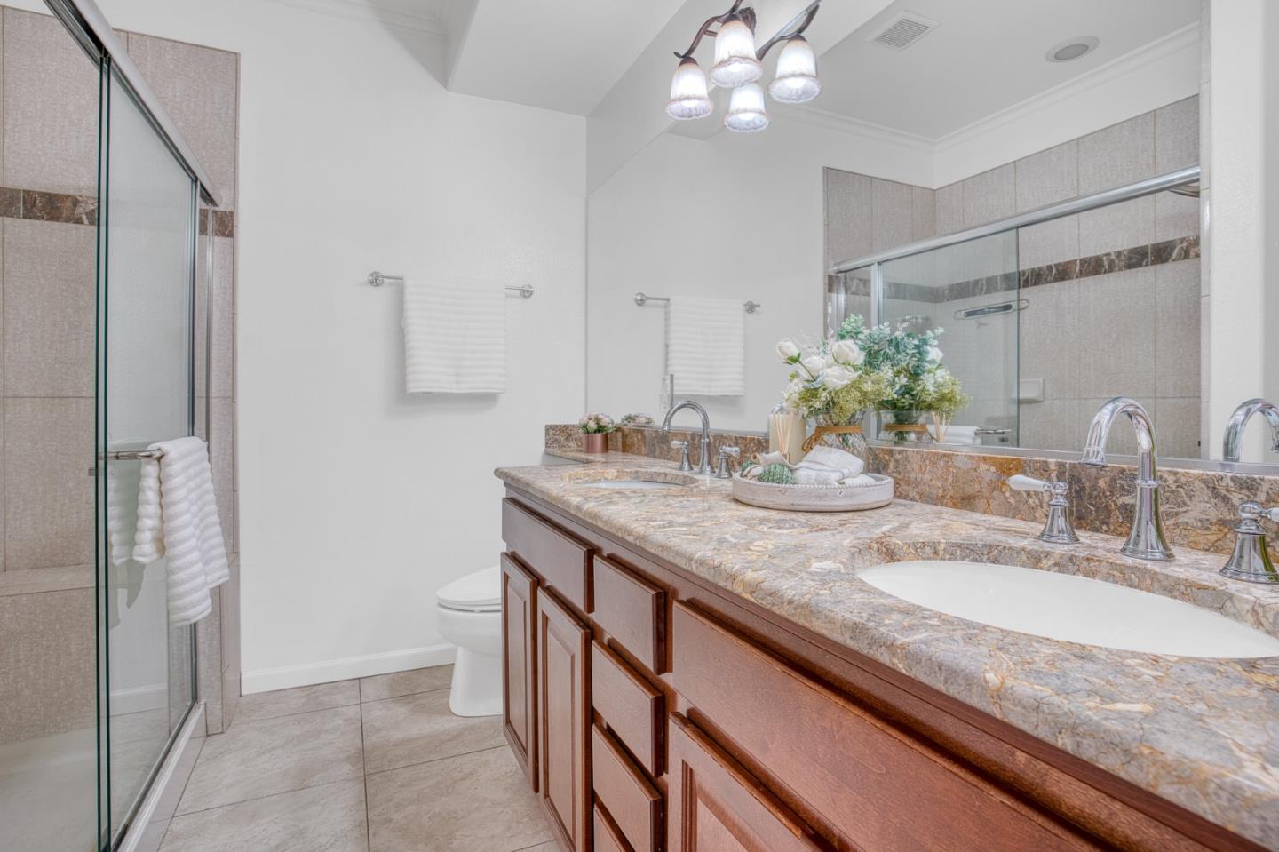 Detail Gallery Image 43 of 53 For 2219 Woodberry Ln, Mountain View,  CA 94043 - 3 Beds | 2/1 Baths