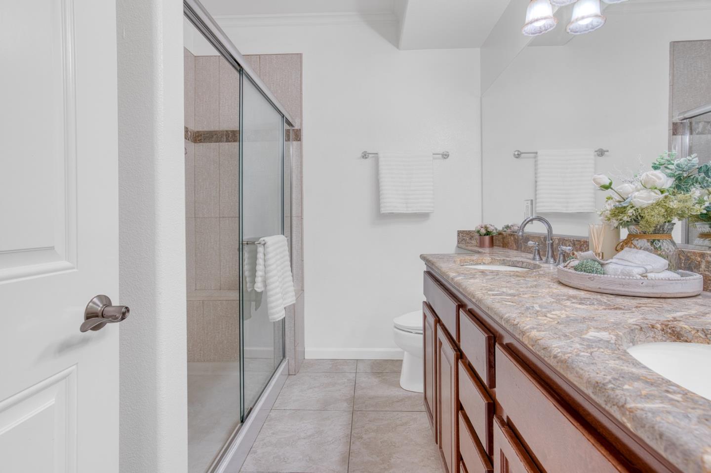 Detail Gallery Image 44 of 53 For 2219 Woodberry Ln, Mountain View,  CA 94043 - 3 Beds | 2/1 Baths