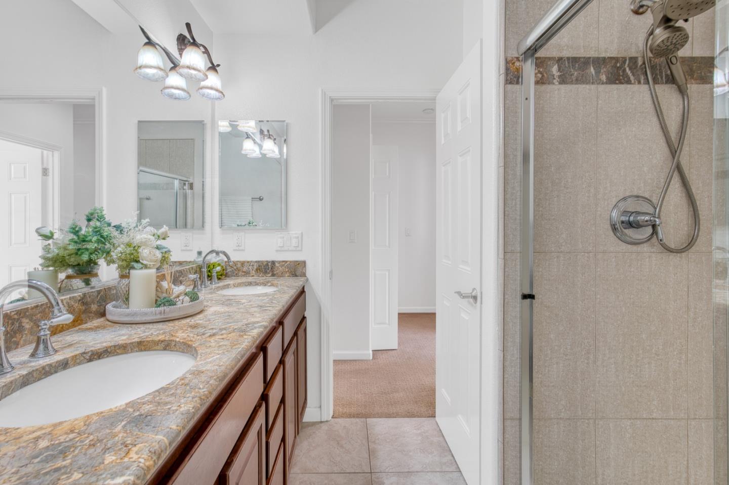 Detail Gallery Image 46 of 53 For 2219 Woodberry Ln, Mountain View,  CA 94043 - 3 Beds | 2/1 Baths