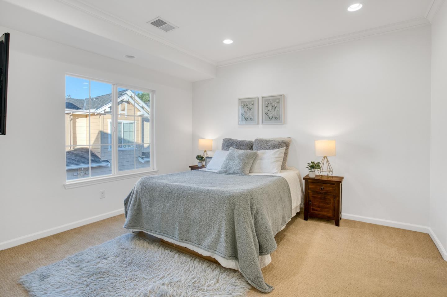 Detail Gallery Image 47 of 53 For 2219 Woodberry Ln, Mountain View,  CA 94043 - 3 Beds | 2/1 Baths
