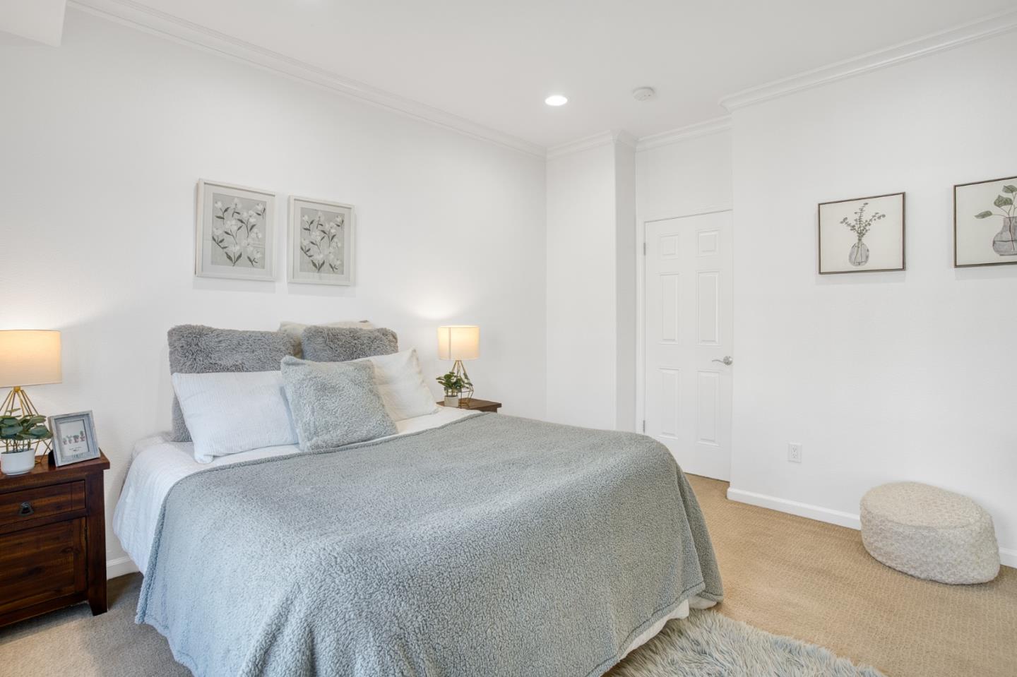 Detail Gallery Image 49 of 53 For 2219 Woodberry Ln, Mountain View,  CA 94043 - 3 Beds | 2/1 Baths