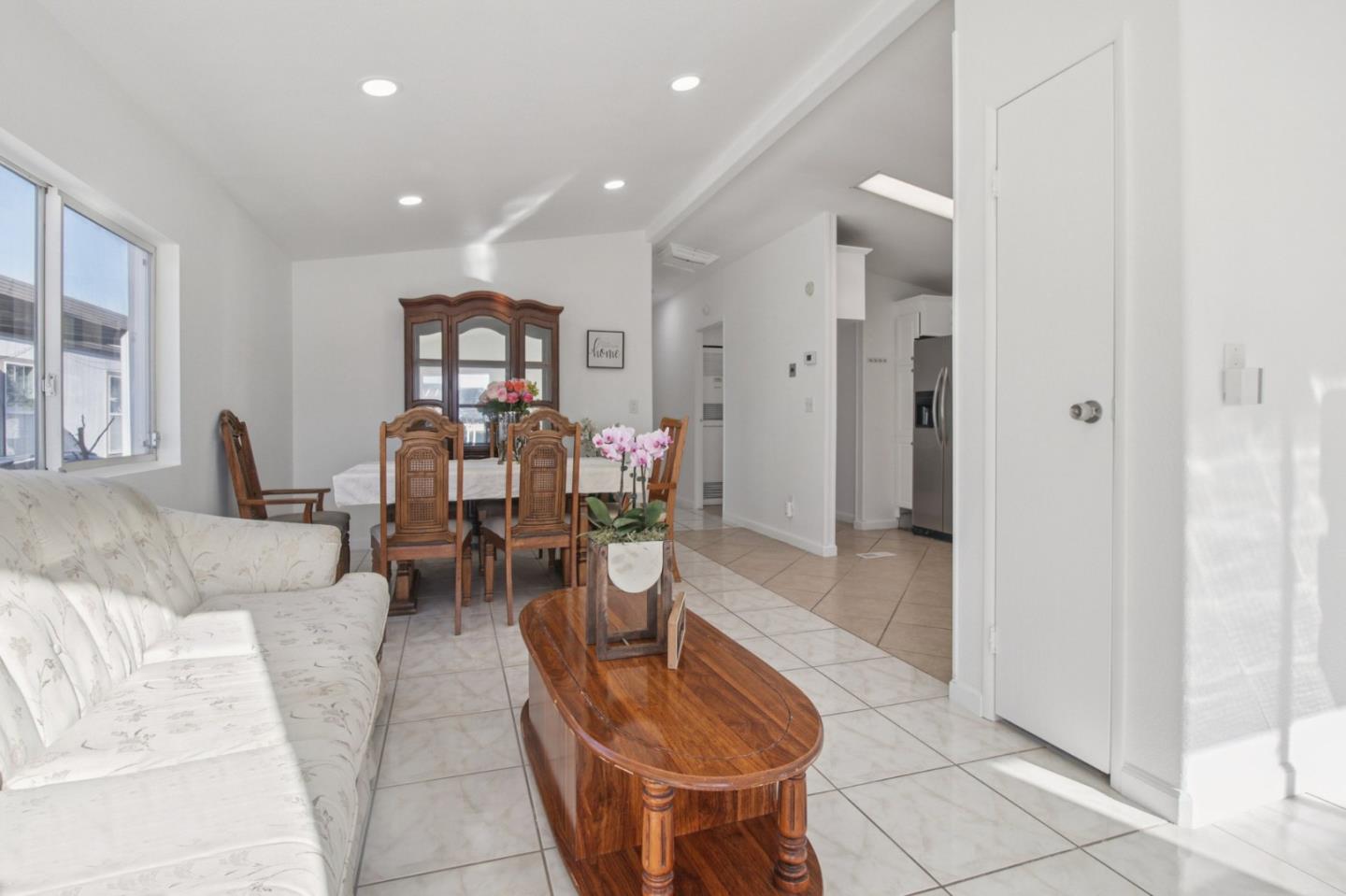 Detail Gallery Image 12 of 41 For 555 Umbarger Rd #75,  San Jose,  CA 95111 - 2 Beds | 2 Baths