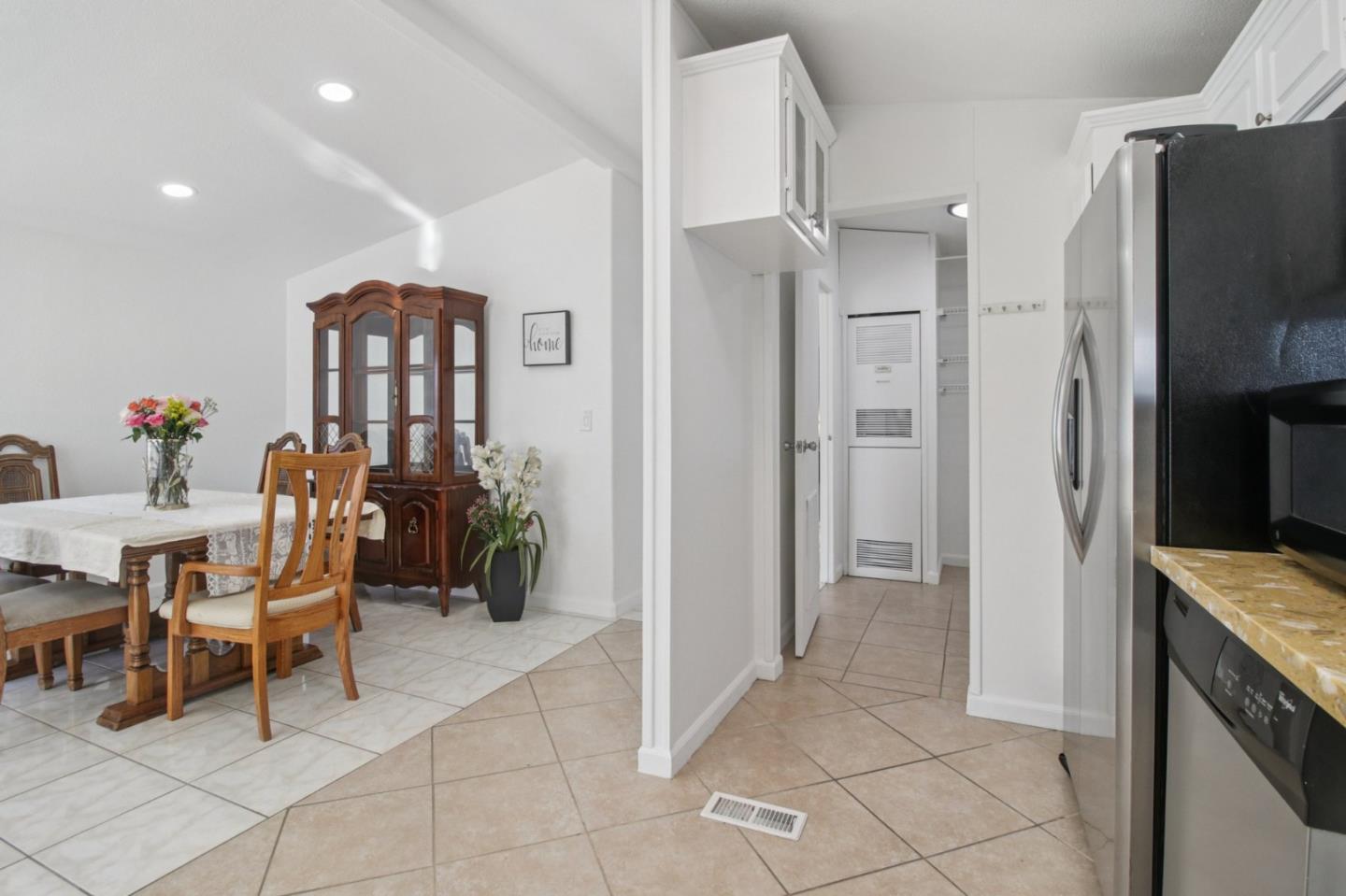 Detail Gallery Image 15 of 41 For 555 Umbarger Rd #75,  San Jose,  CA 95111 - 2 Beds | 2 Baths