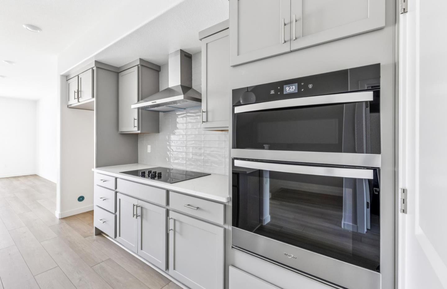 Detail Gallery Image 15 of 37 For 1359 California Cir, Milpitas,  CA 95035 - 3 Beds | 3 Baths