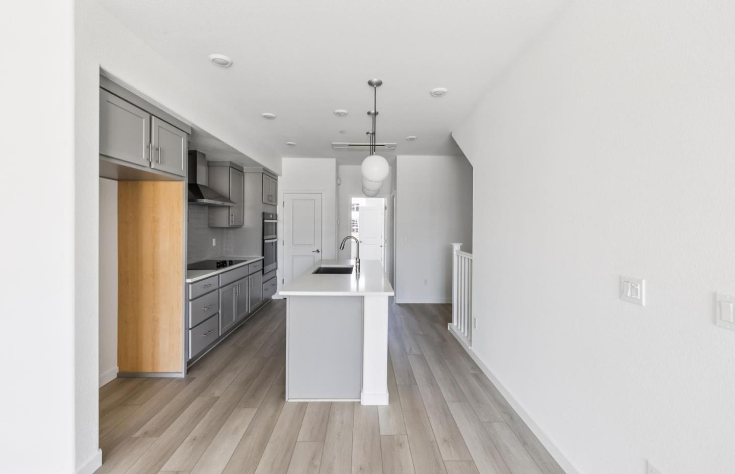 Detail Gallery Image 16 of 37 For 1359 California Cir, Milpitas,  CA 95035 - 3 Beds | 3 Baths