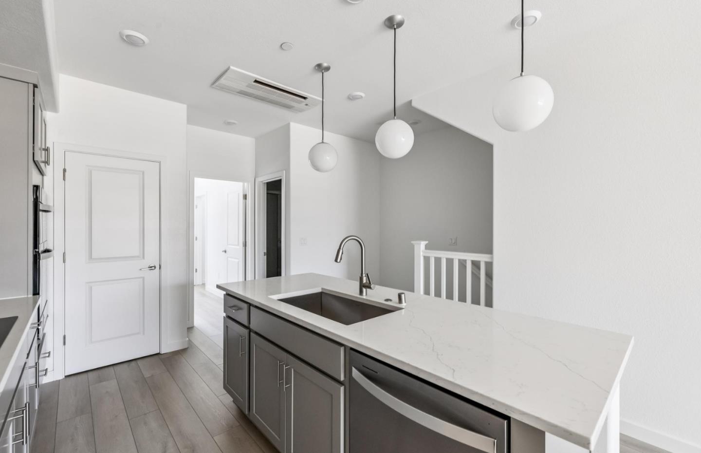 Detail Gallery Image 17 of 37 For 1359 California Cir, Milpitas,  CA 95035 - 3 Beds | 3 Baths