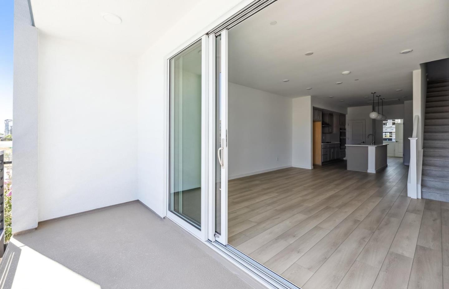 Detail Gallery Image 31 of 37 For 1359 California Cir, Milpitas,  CA 95035 - 3 Beds | 3 Baths