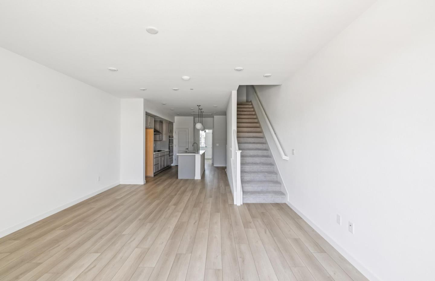 Detail Gallery Image 32 of 37 For 1359 California Cir, Milpitas,  CA 95035 - 3 Beds | 3 Baths