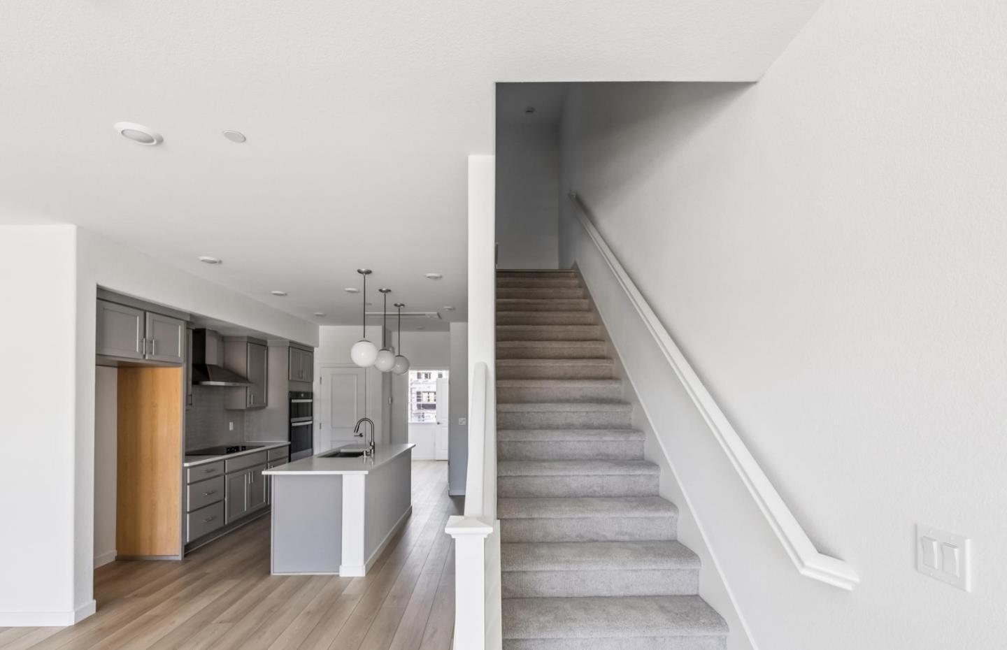 Detail Gallery Image 33 of 37 For 1359 California Cir, Milpitas,  CA 95035 - 3 Beds | 3 Baths