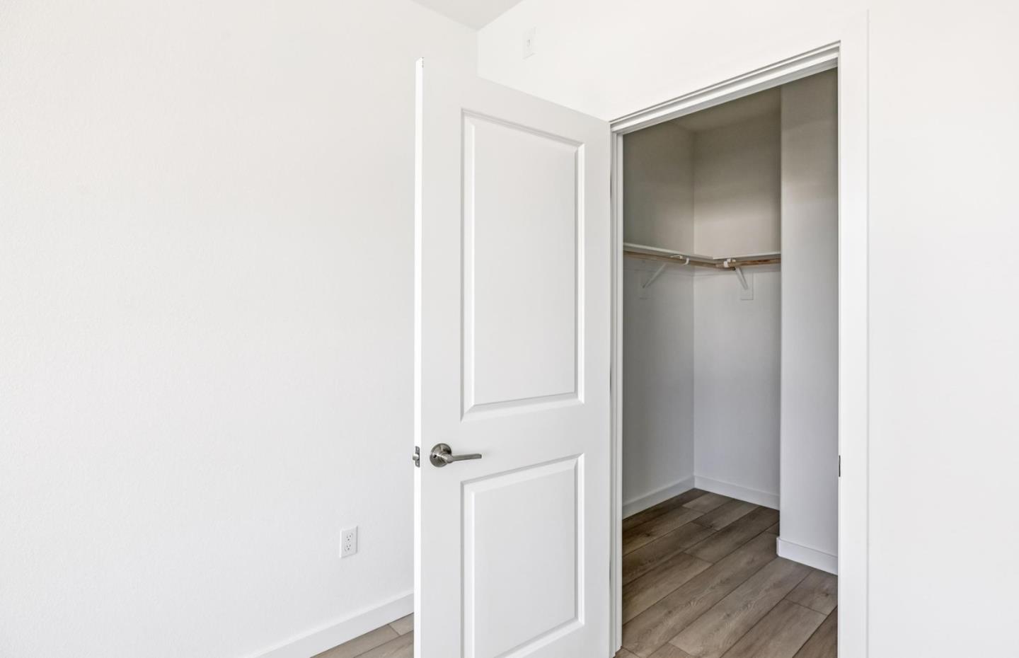 Detail Gallery Image 37 of 37 For 1359 California Cir, Milpitas,  CA 95035 - 3 Beds | 3 Baths