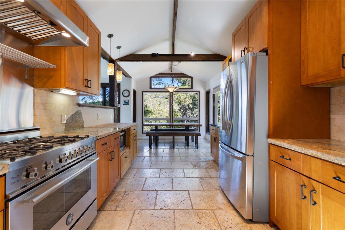 Detail Gallery Image 10 of 38 For 21565 Old Mine Rd, Los Gatos,  CA 95033 - 4 Beds | 2 Baths