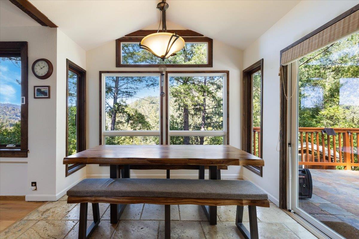 Detail Gallery Image 12 of 38 For 21565 Old Mine Rd, Los Gatos,  CA 95033 - 4 Beds | 2 Baths