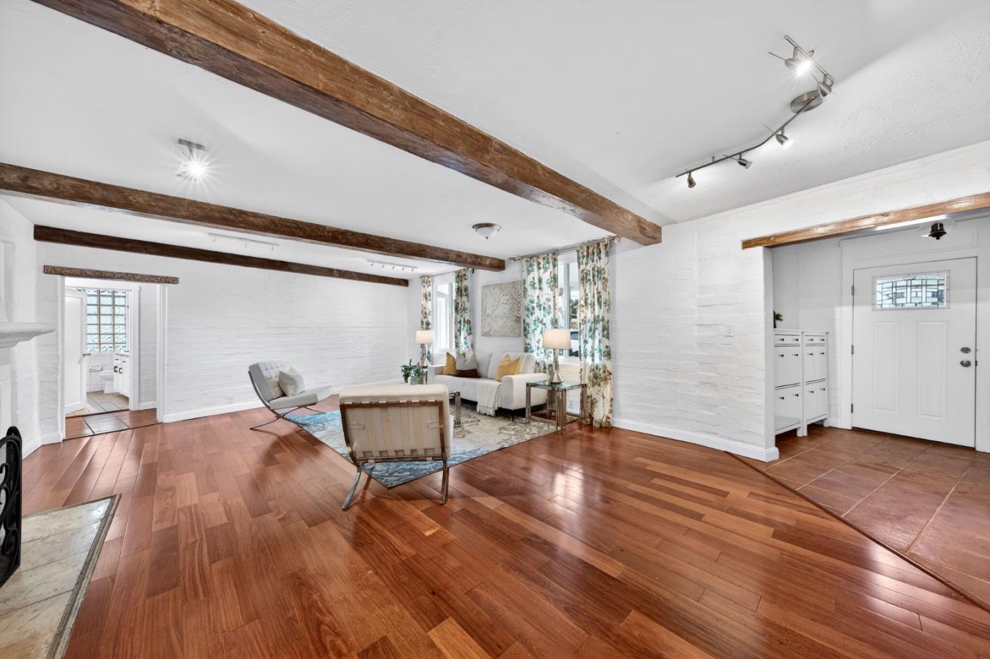 Detail Gallery Image 7 of 29 For 808 Winchester Dr, Burlingame,  CA 94010 - 3 Beds | 2 Baths