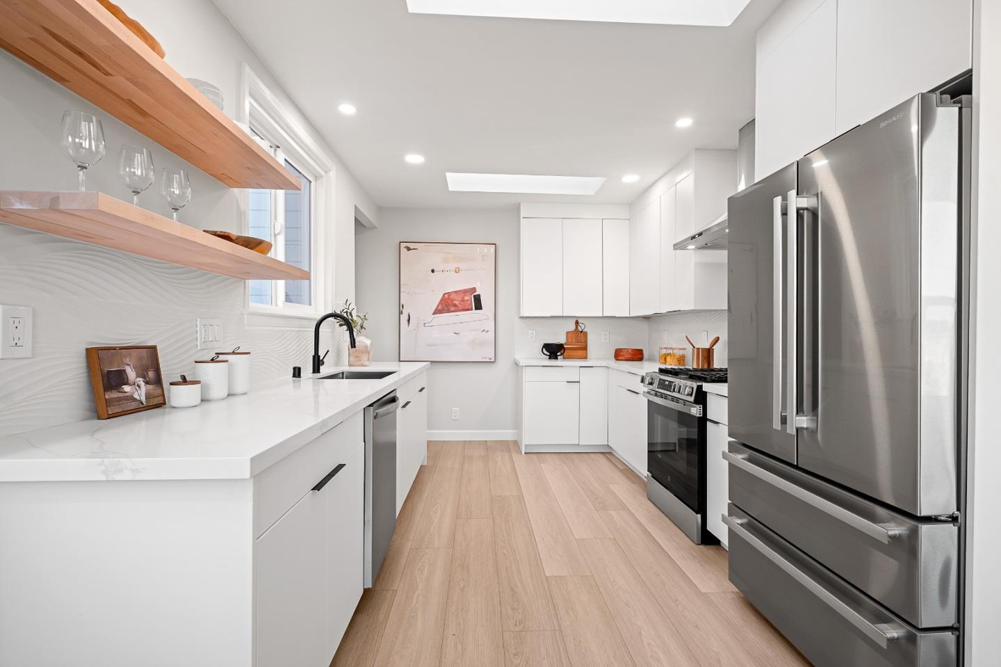 Detail Gallery Image 16 of 64 For 351 Elder Ave, Millbrae,  CA 94030 - 3 Beds | 3 Baths