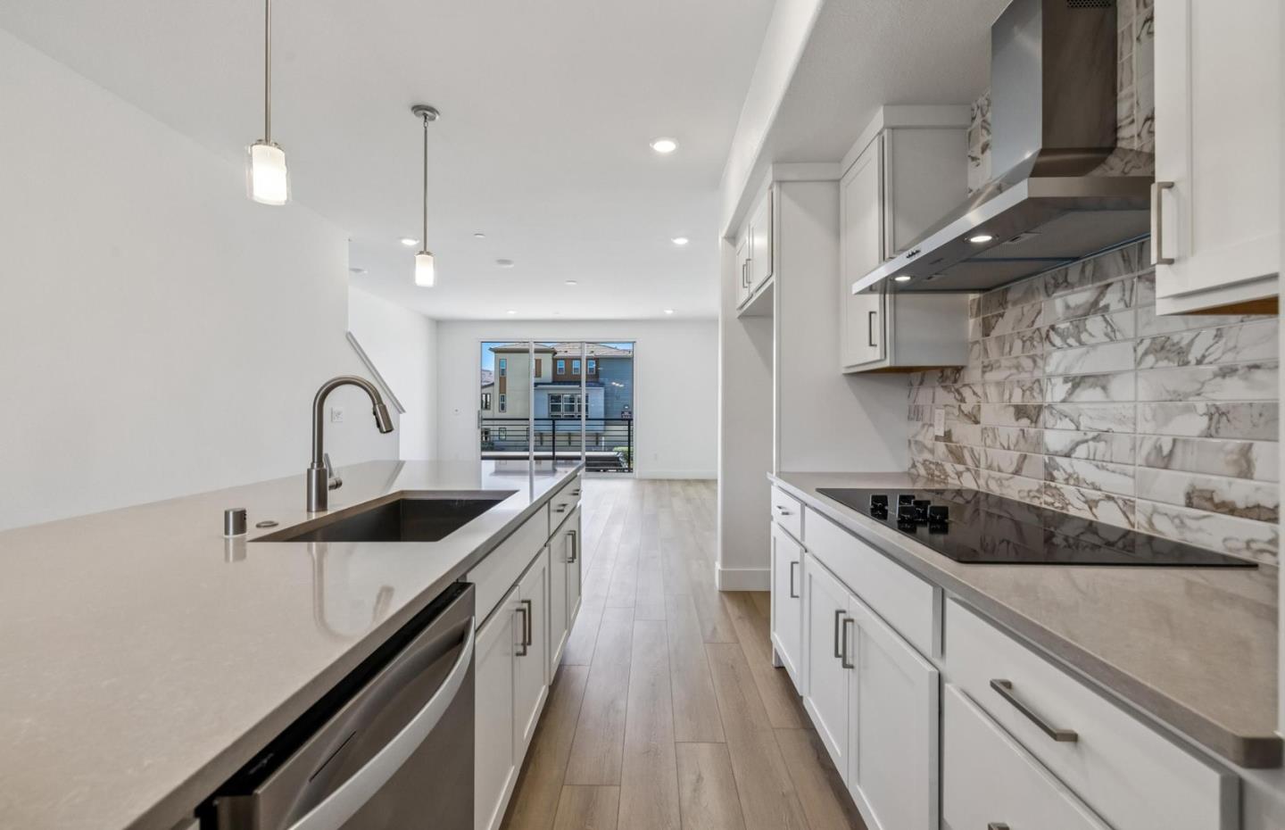 Detail Gallery Image 20 of 65 For 1357 California Cir, Milpitas,  CA 95035 - 3 Beds | 3/5 Baths