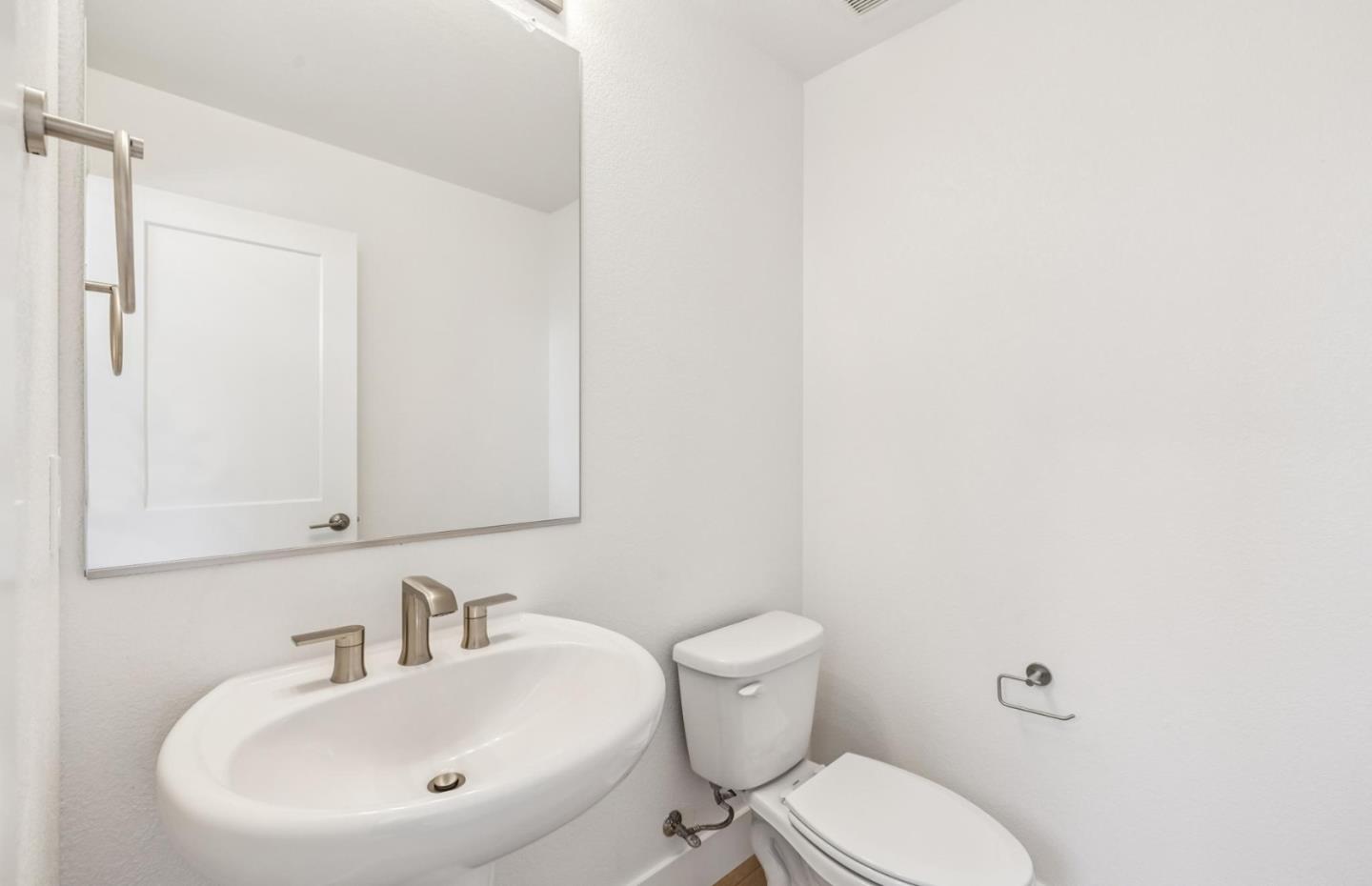 Detail Gallery Image 29 of 65 For 1357 California Cir, Milpitas,  CA 95035 - 3 Beds | 3/5 Baths