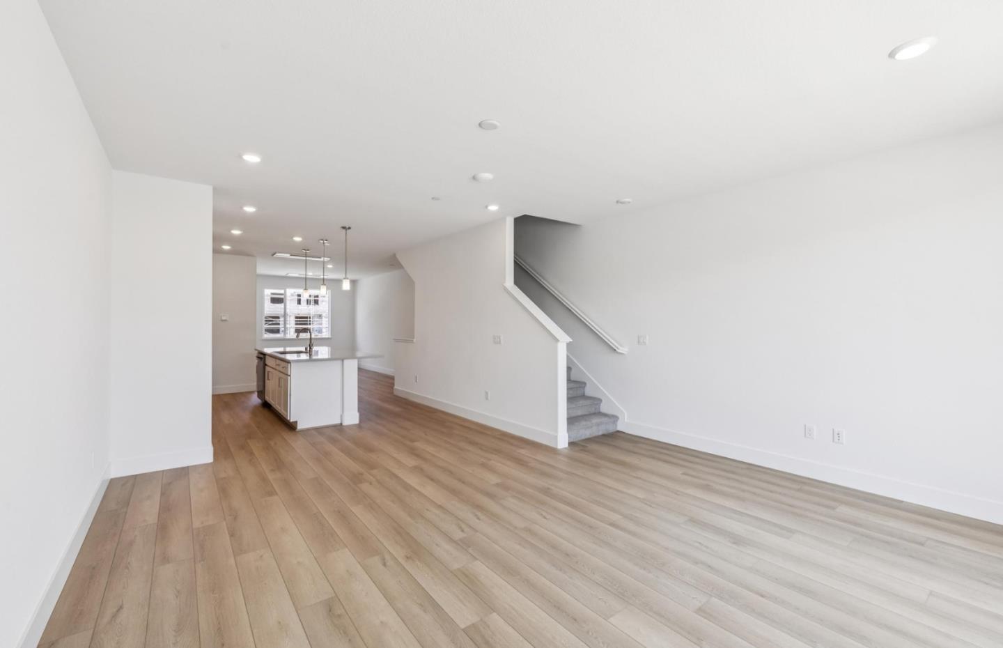 Detail Gallery Image 33 of 65 For 1357 California Cir, Milpitas,  CA 95035 - 3 Beds | 3/5 Baths