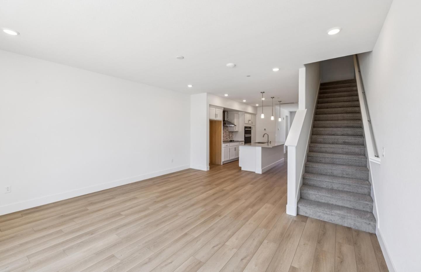 Detail Gallery Image 34 of 65 For 1357 California Cir, Milpitas,  CA 95035 - 3 Beds | 3/5 Baths