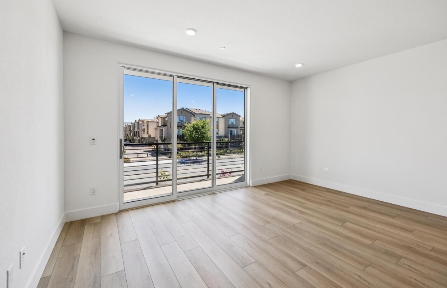 Detail Gallery Image 35 of 65 For 1357 California Cir, Milpitas,  CA 95035 - 3 Beds | 3/5 Baths