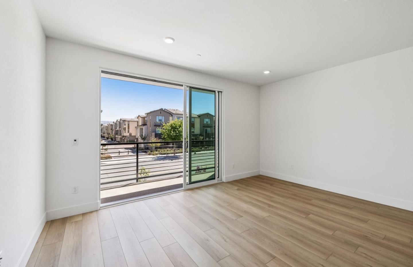 Detail Gallery Image 36 of 65 For 1357 California Cir, Milpitas,  CA 95035 - 3 Beds | 3/5 Baths