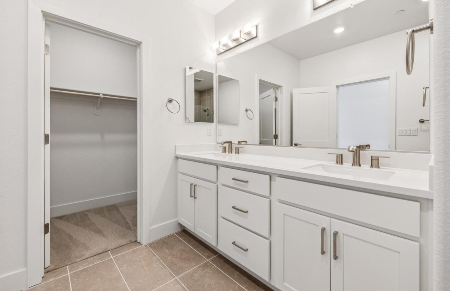 Detail Gallery Image 52 of 65 For 1357 California Cir, Milpitas,  CA 95035 - 3 Beds | 3/5 Baths