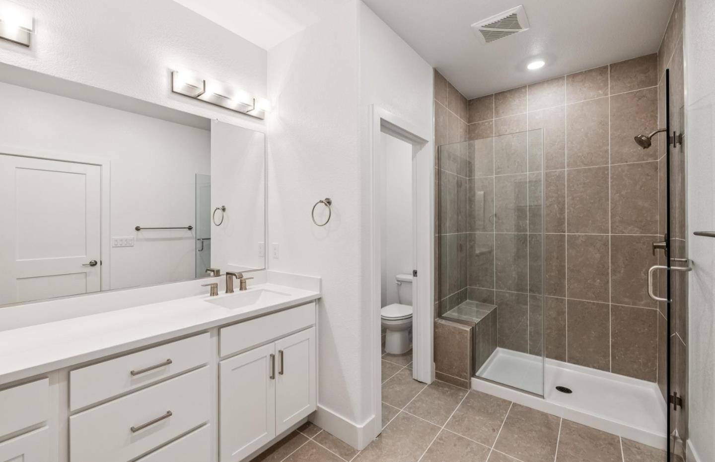 Detail Gallery Image 56 of 65 For 1357 California Cir, Milpitas,  CA 95035 - 3 Beds | 3/5 Baths