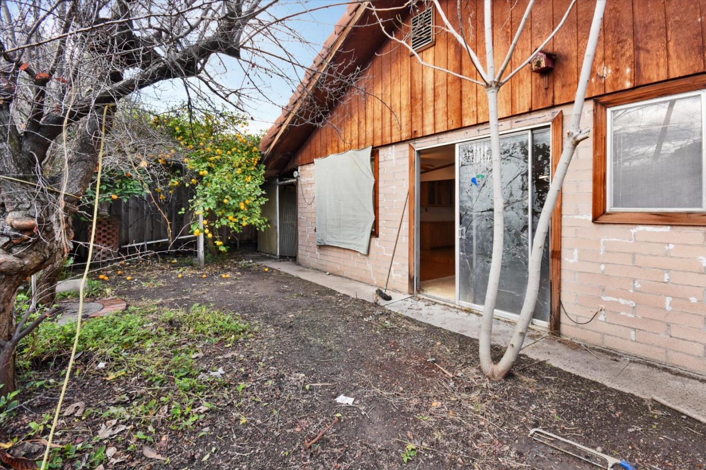 Detail Gallery Image 18 of 21 For 290 N Rengstorff Ave, Mountain View,  CA 94043 - 3 Beds | 2 Baths