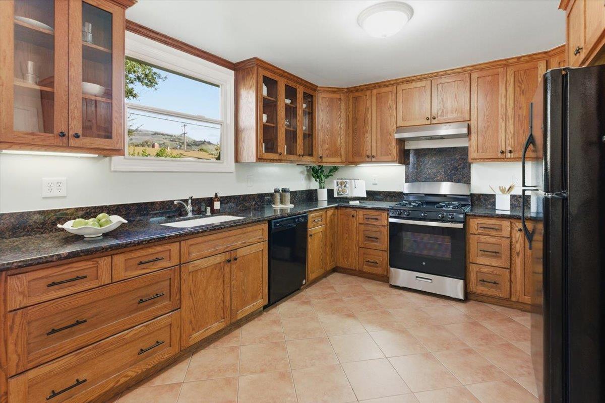 Detail Gallery Image 16 of 28 For 752 Linda Flora St, San Jose,  CA 95127 - 3 Beds | 1 Baths