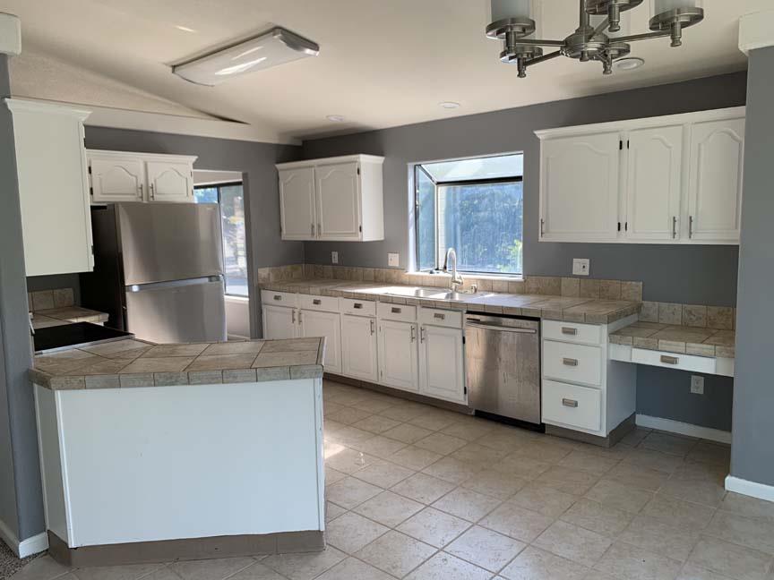 Detail Gallery Image 12 of 38 For 619 Edwards St, Crockett,  CA 94525 - 6 Beds | 3 Baths