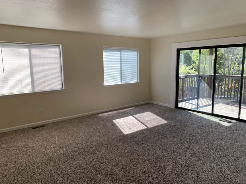 Detail Gallery Image 15 of 38 For 619 Edwards St, Crockett,  CA 94525 - 6 Beds | 3 Baths